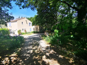 Maison La Beaume, Le Buisson